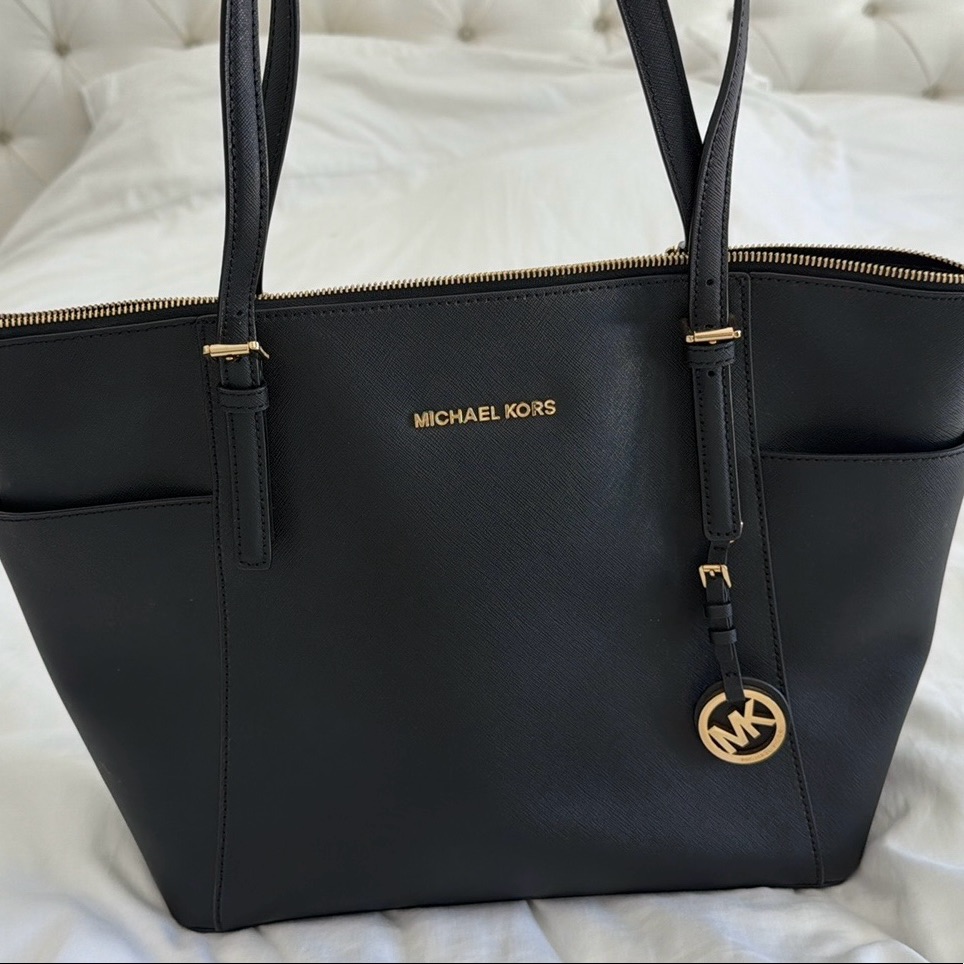 Michael Kors Jet Set Large Saffiano Leather Top-Zip Tote (30f4gttt9l)